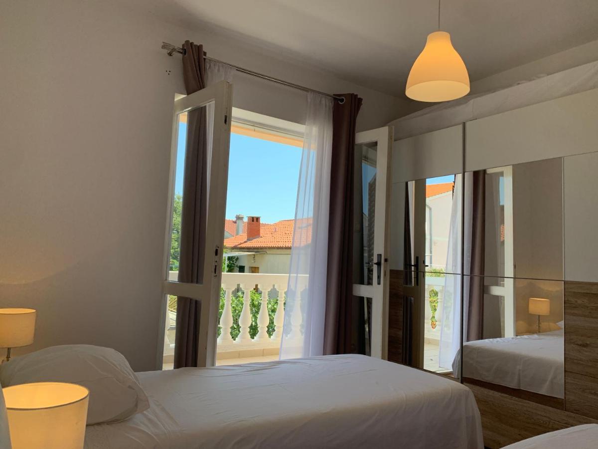 Villa Nera Vodice Exterior foto