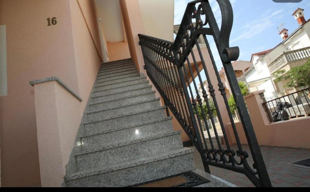 Villa Nera Vodice Exterior foto